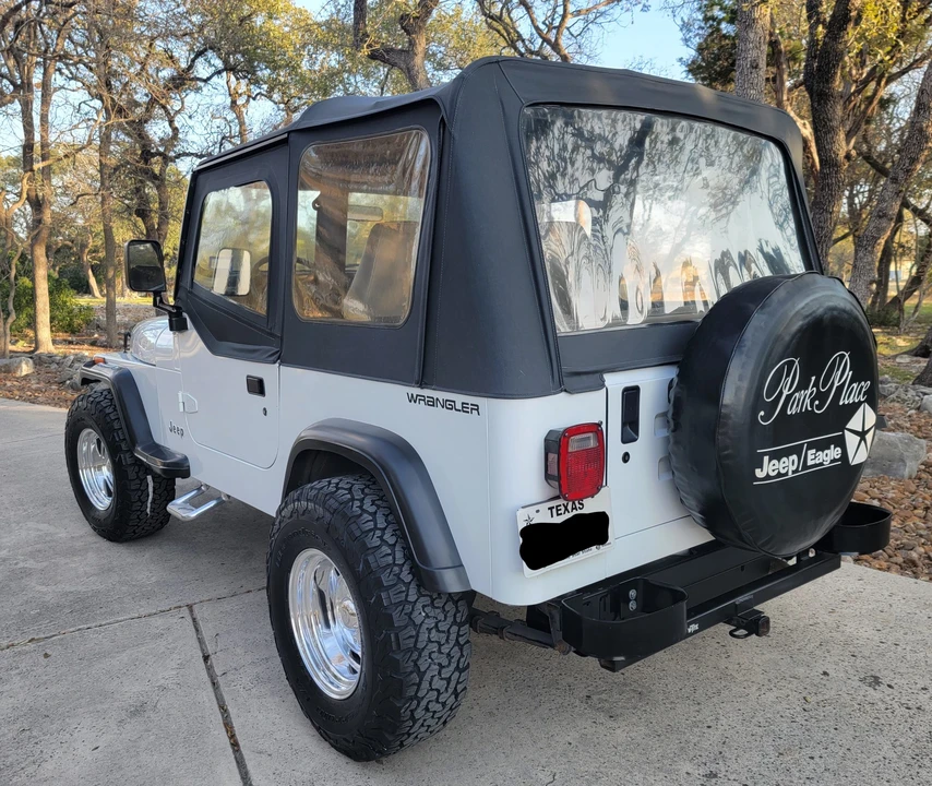 1992 Jeep YJ Wrangler - Image 8 of 31