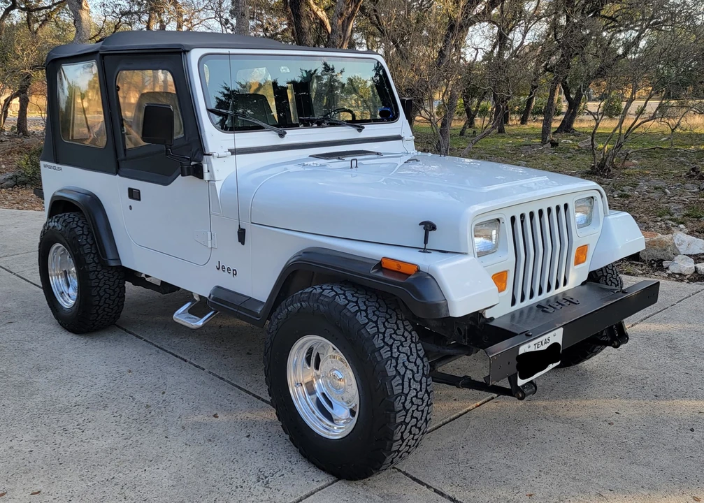 1992 Jeep YJ Wrangler - Image 2 of 31