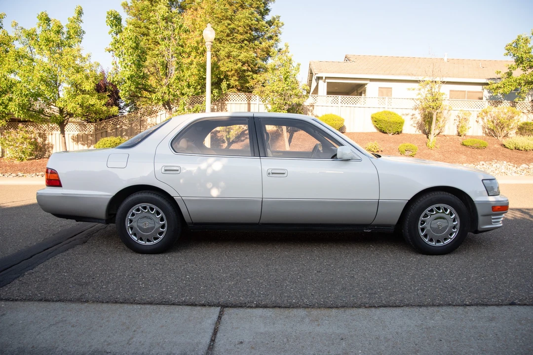 1992 Lexus LS 1st Gen - Image 7 of 31