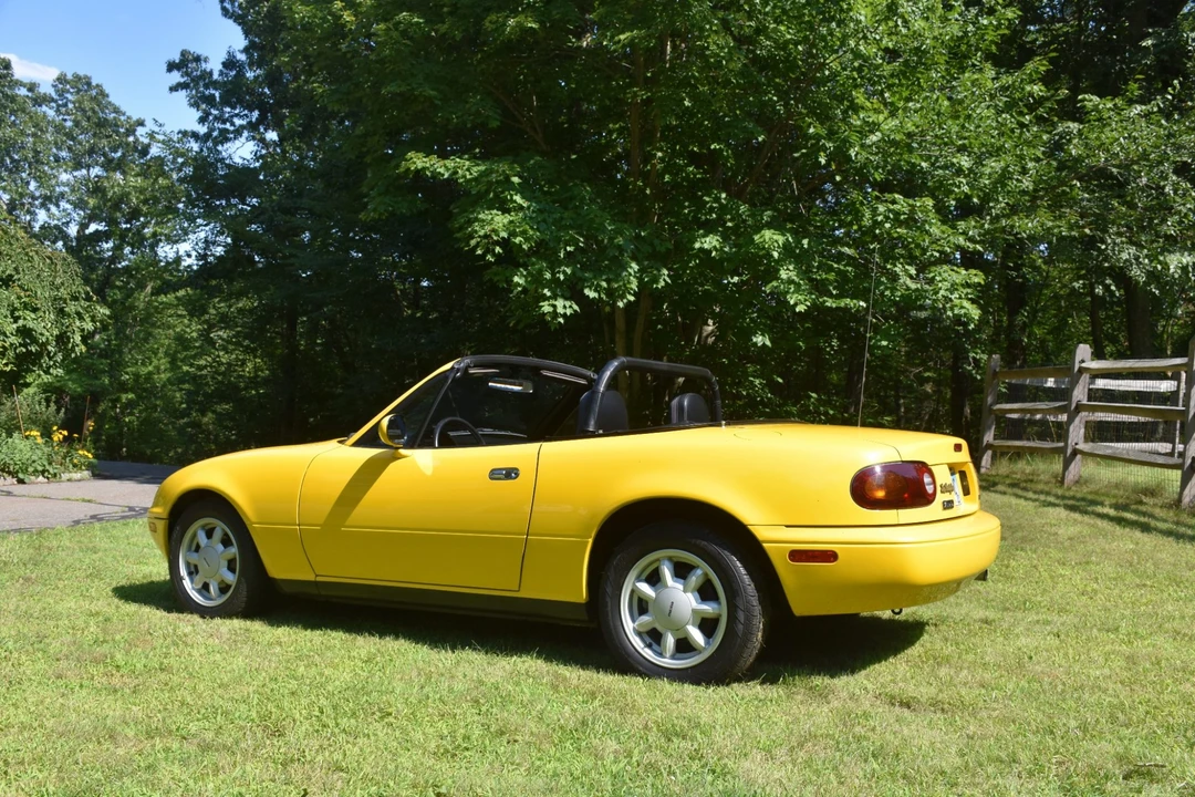 1992 Mazda NA MX-5 Miata - Image 28 of 31