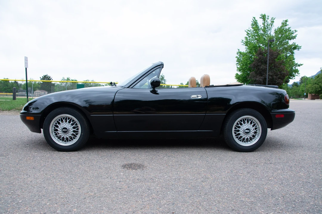1992 Mazda NA MX-5 Miata - Image 5 of 31