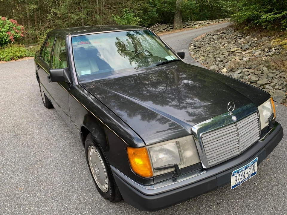 1992 Mercedes-Benz W124 E-Class - Image 18 of 31