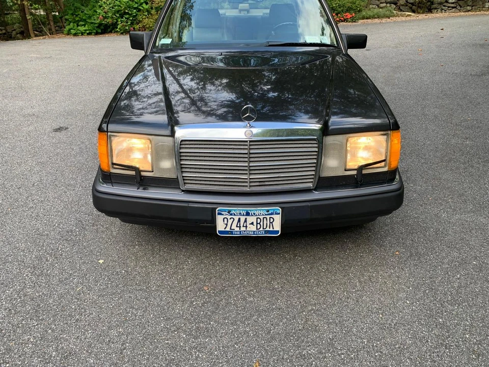1992 Mercedes-Benz W124 E-Class - Image 19 of 31