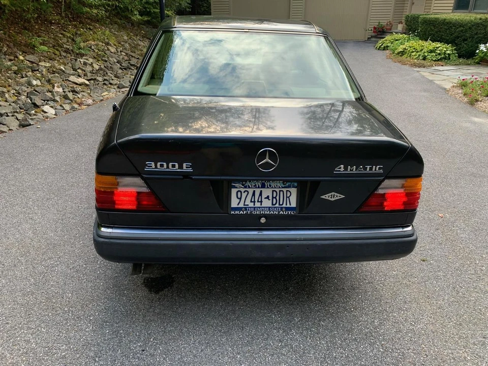1992 Mercedes-Benz W124 E-Class - Image 14 of 31