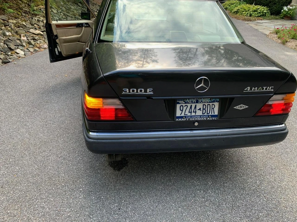 1992 Mercedes-Benz W124 E-Class - Image 26 of 31
