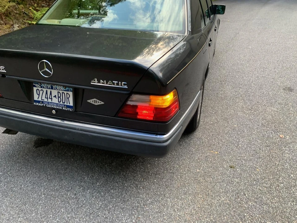 1992 Mercedes-Benz W124 E-Class - Image 29 of 31