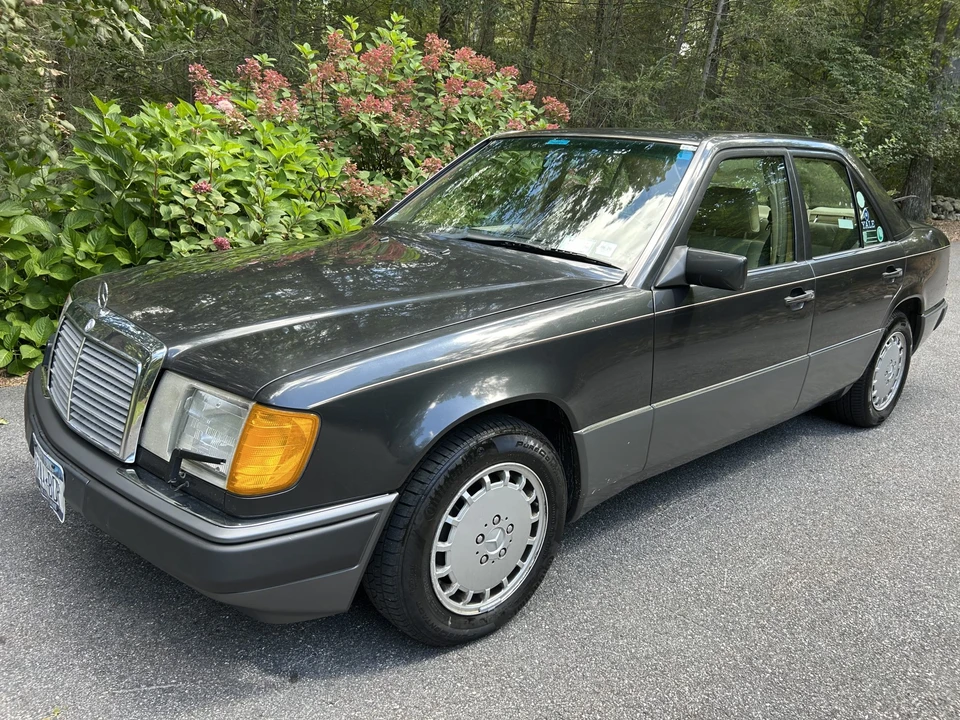 1992 Mercedes-Benz W124 E-Class - Image 9 of 31