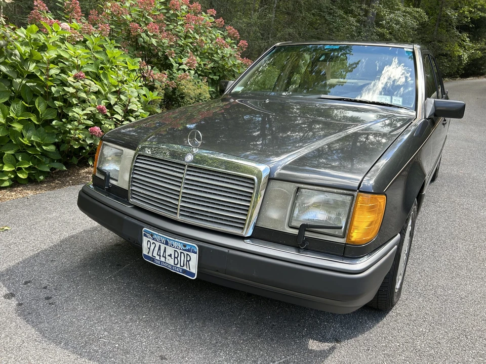 1992 Mercedes-Benz W124 E-Class - Image 8 of 31