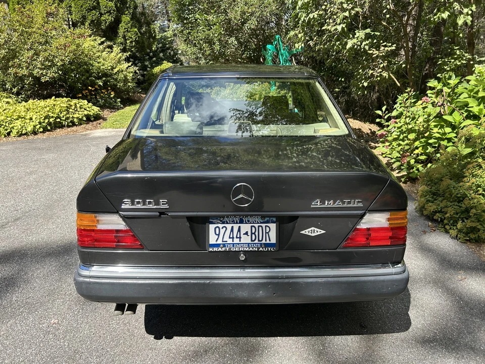 1992 Mercedes-Benz W124 E-Class - Image 15 of 31