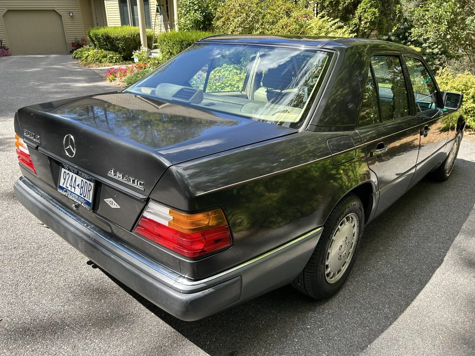 1992 Mercedes-Benz W124 E-Class - Image 16 of 31