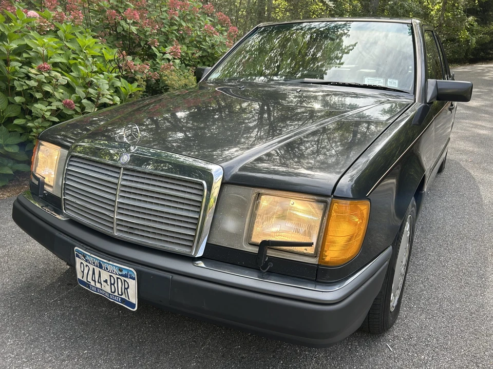 1992 Mercedes-Benz W124 E-Class - Image 21 of 31