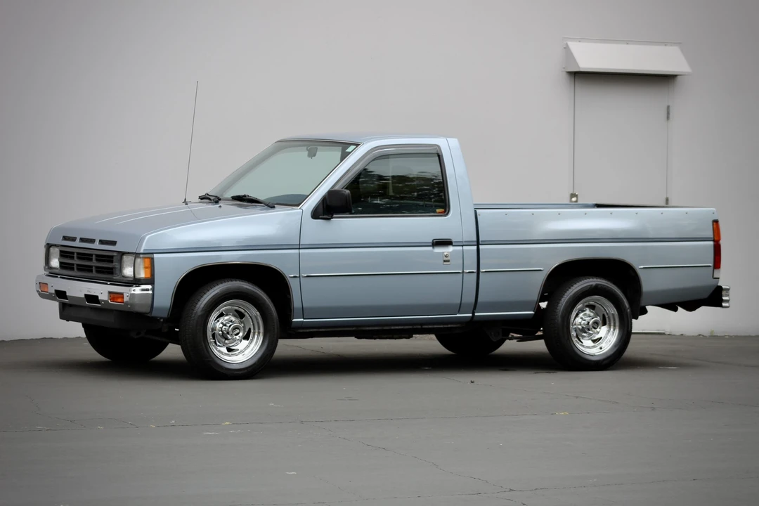 1992 Nissan - Image 7 of 31