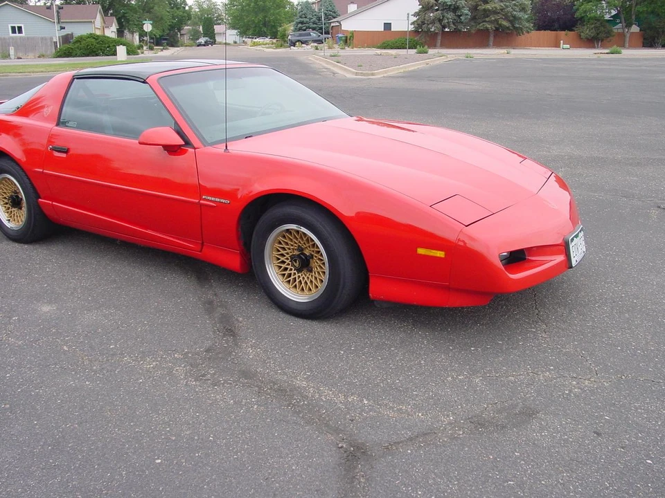 1992 Pontiac Firebird 3rd Gen - Image 12 of 31