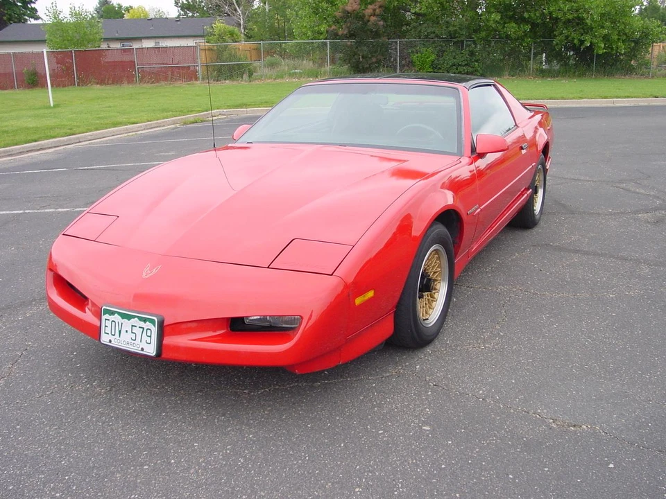 1992 Pontiac Firebird 3rd Gen - Image 3 of 31