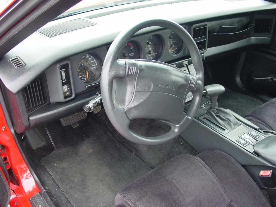 1992 Pontiac Firebird 3rd Gen - Image 25 of 31
