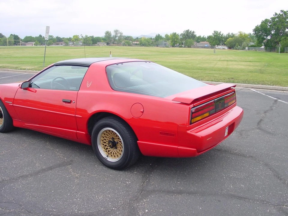 1992 Pontiac Firebird 3rd Gen - Image 6 of 31