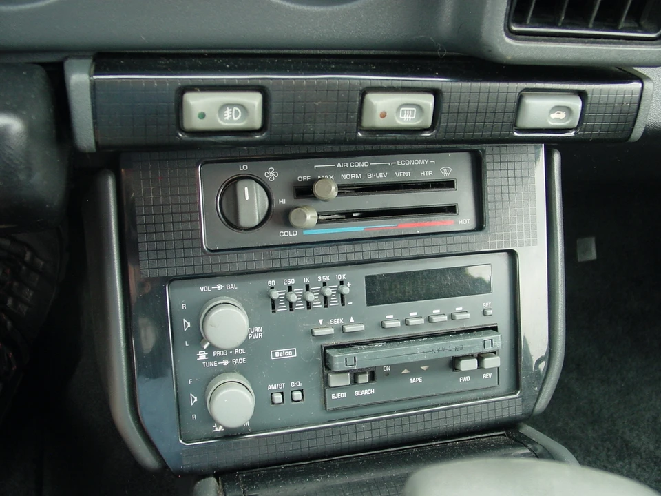 1992 Pontiac Firebird 3rd Gen - Image 29 of 31