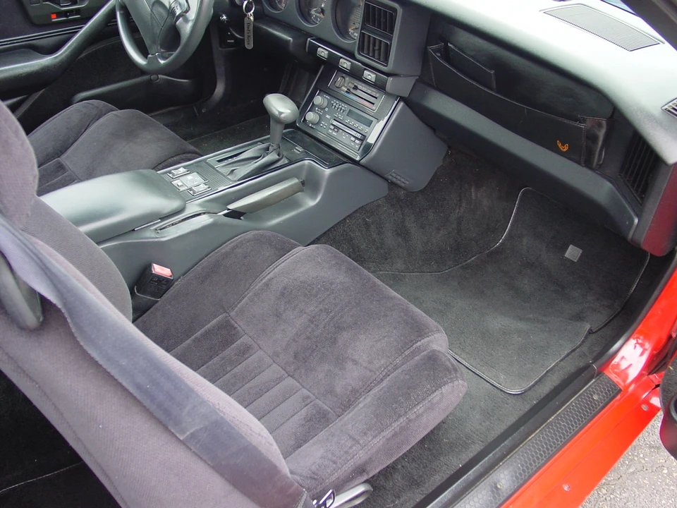 1992 Pontiac Firebird 3rd Gen - Image 24 of 31
