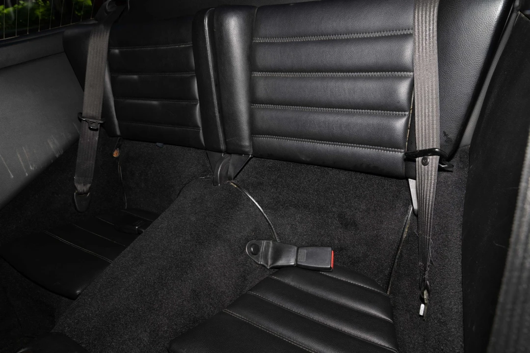 1992 Porsche 964 Carrera 4 - Image 28 of 31