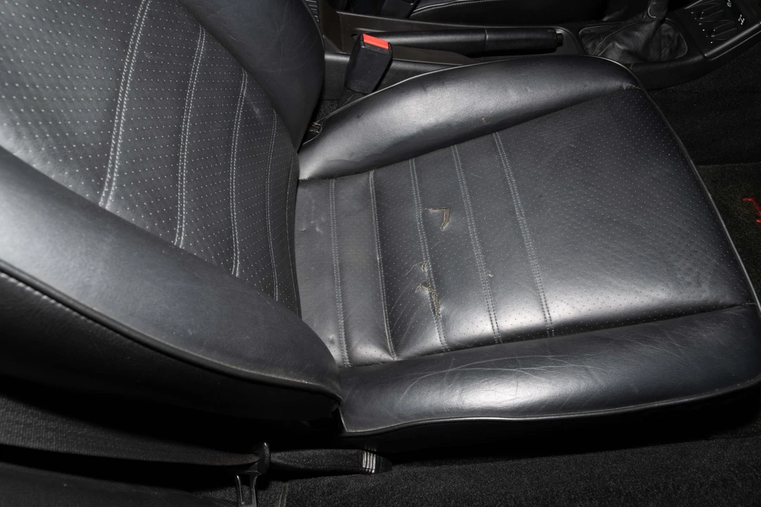 1992 Porsche 964 Carrera 4 - Image 20 of 31