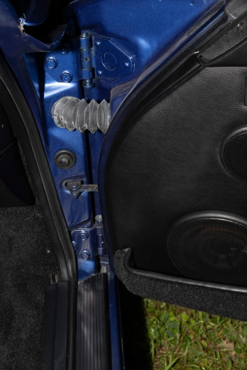 1992 Porsche 964 Carrera 4 - Image 30 of 31
