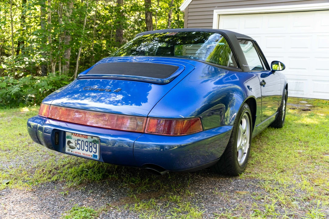 1992 Porsche 964 Carrera 4 - Image 12 of 31