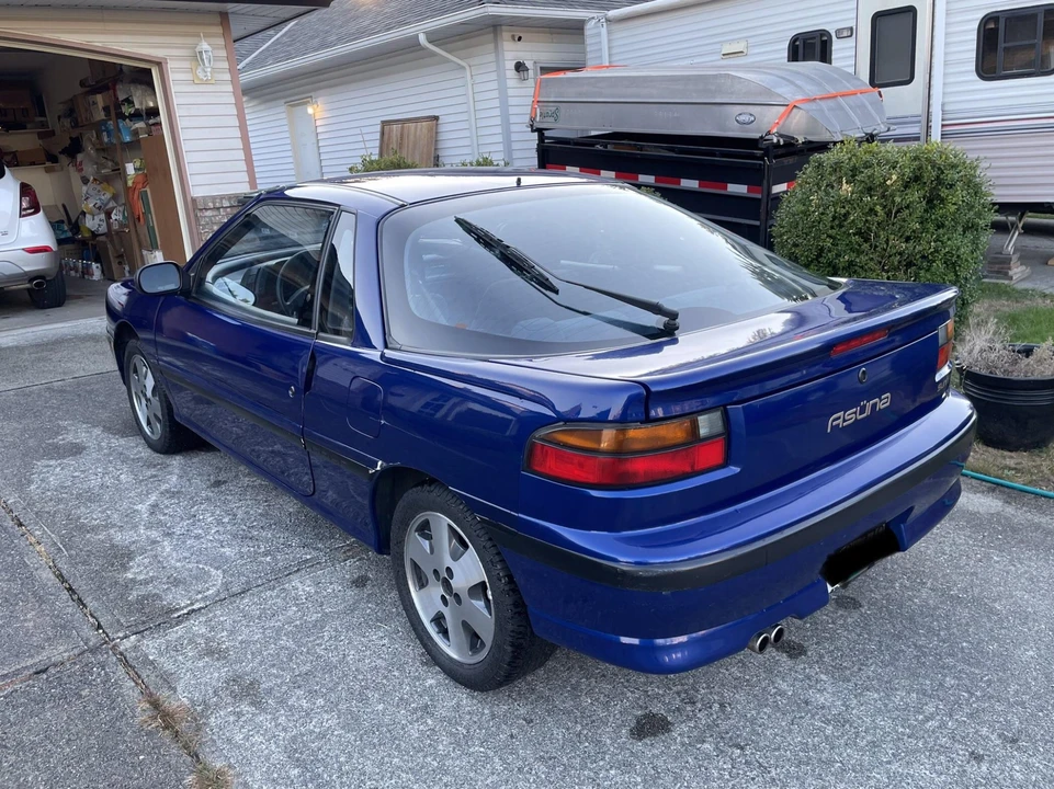 1993 Isuzu Impulse - Image 27 of 31