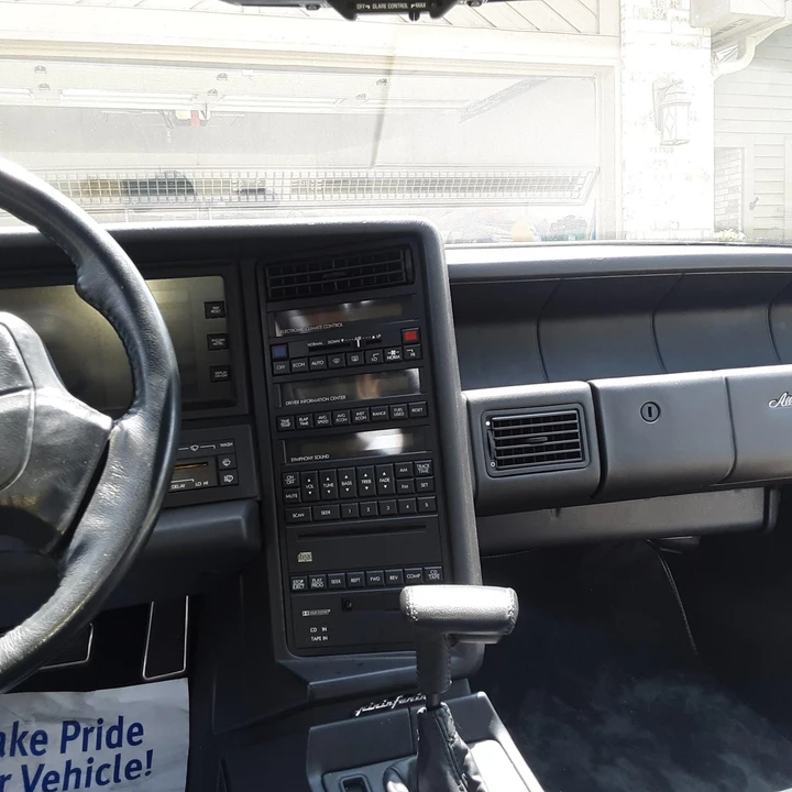 1993 Cadillac Allante - Image 24 of 31