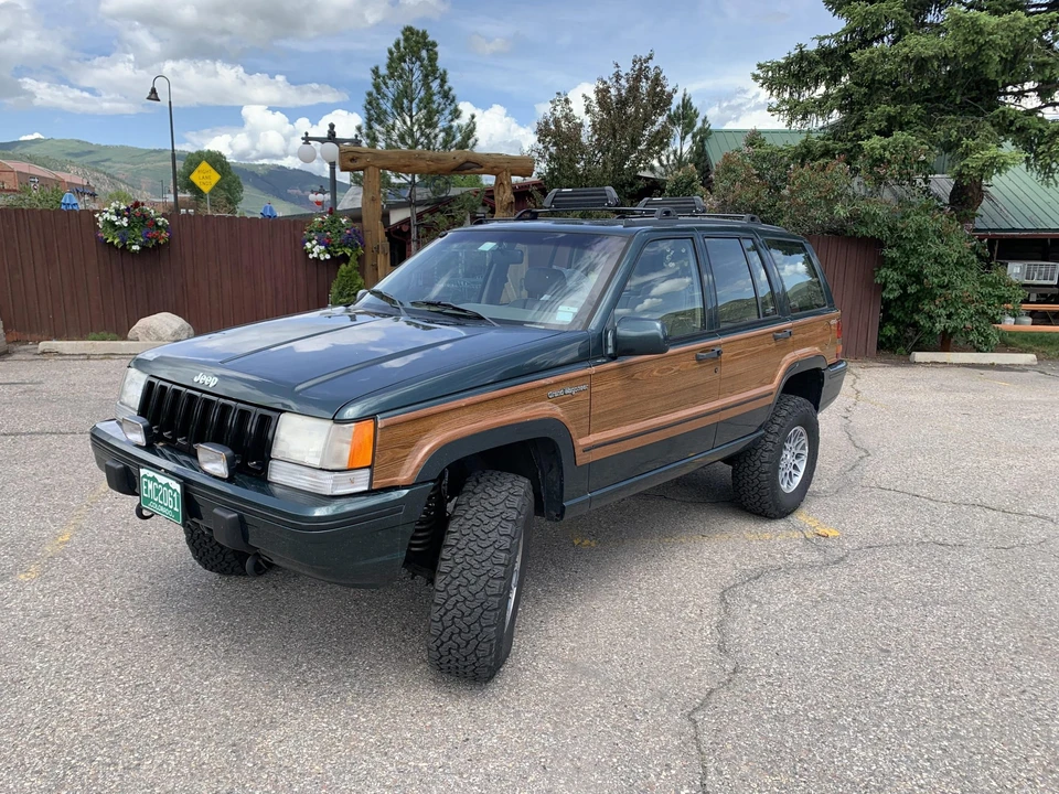 1993 Jeep ZJ Grand Wagoneer - Image 2 of 31