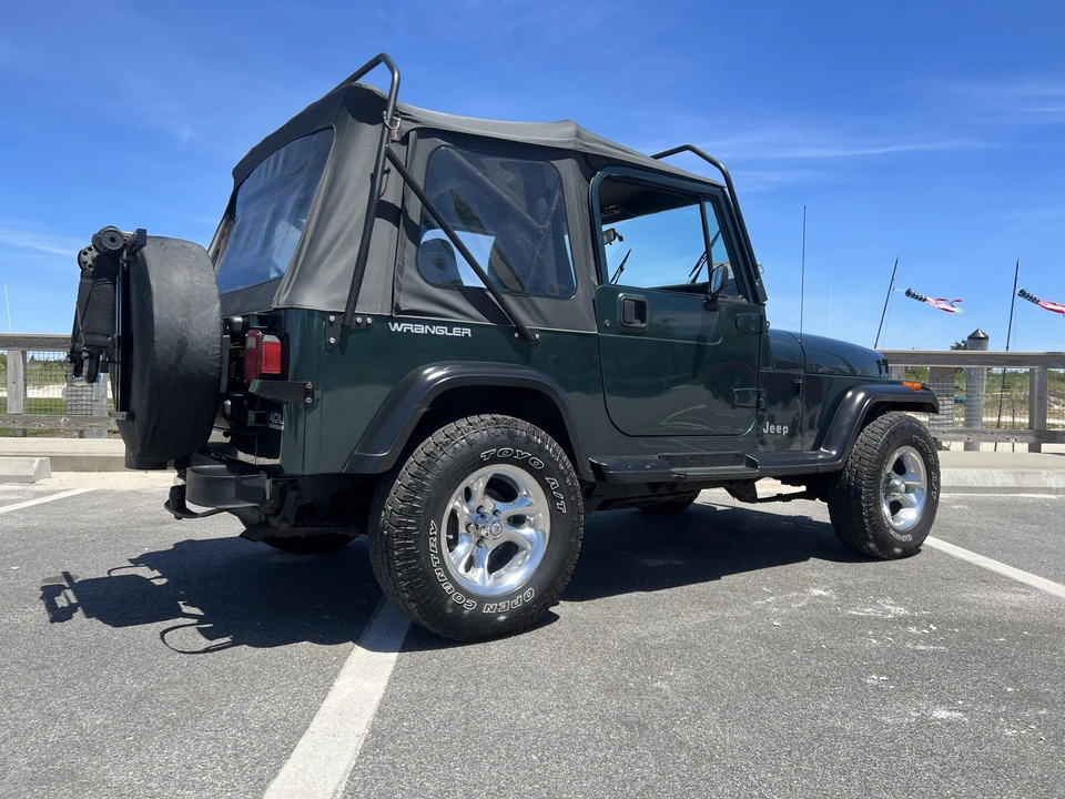 1993 Jeep YJ Wrangler - Image 28 of 31