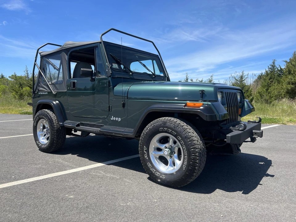1993 Jeep YJ Wrangler - Image 18 of 31