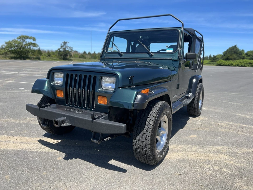 1993 Jeep YJ Wrangler - Image 5 of 31