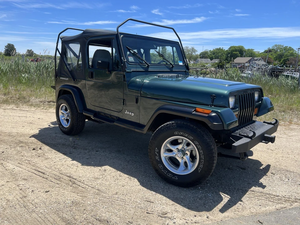 1993 Jeep YJ Wrangler - Image 16 of 31