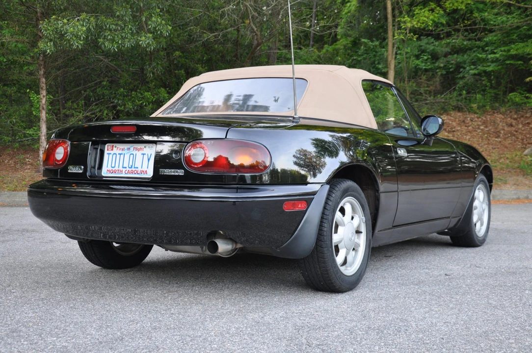 1993 Mazda NA MX-5 Miata - Image 11 of 31