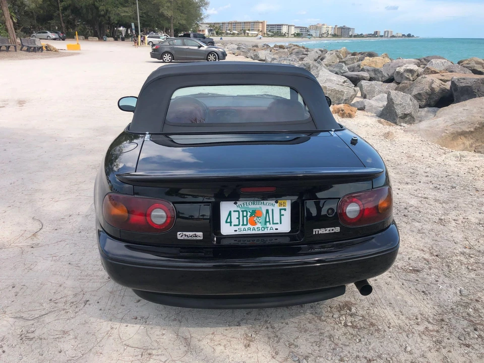 1993 Mazda NA MX-5 Miata - Image 24 of 31