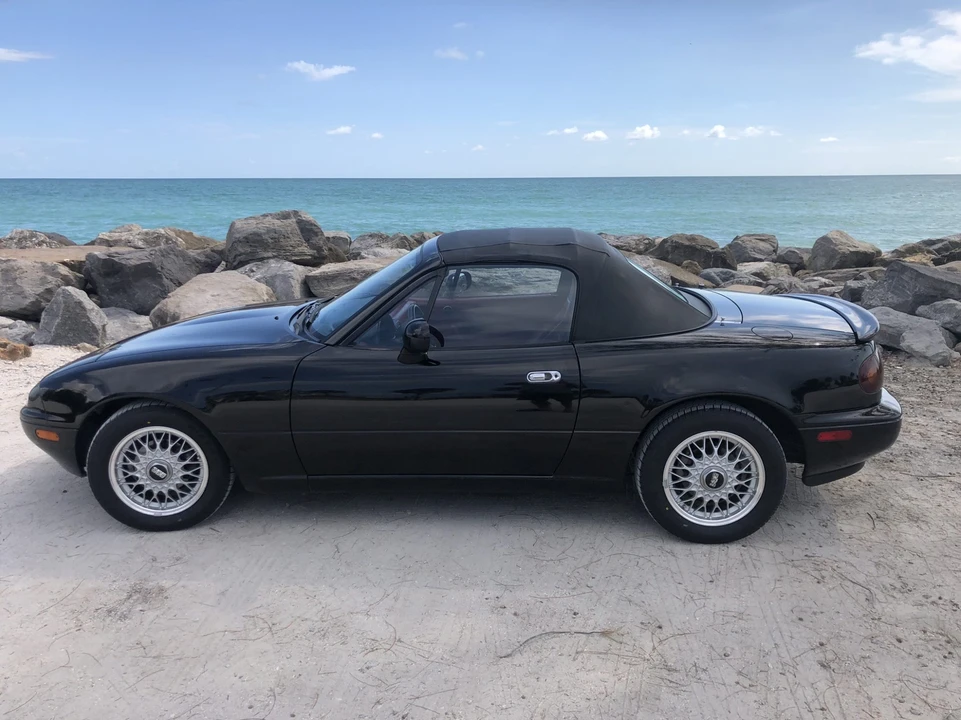 1993 Mazda NA MX-5 Miata - Image 21 of 31