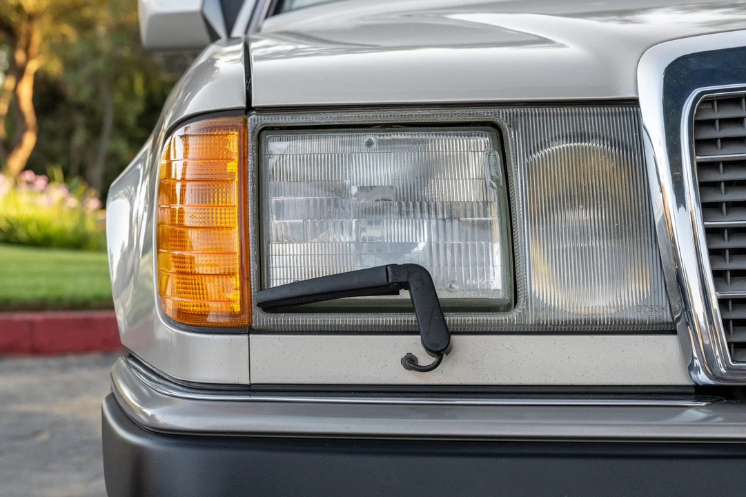 1993 Mercedes-Benz W124 E-Class - Image 15 of 31