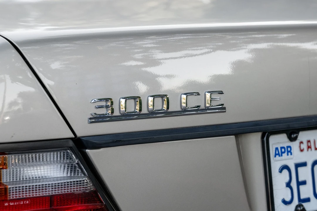 1993 Mercedes-Benz W124 E-Class - Image 29 of 31