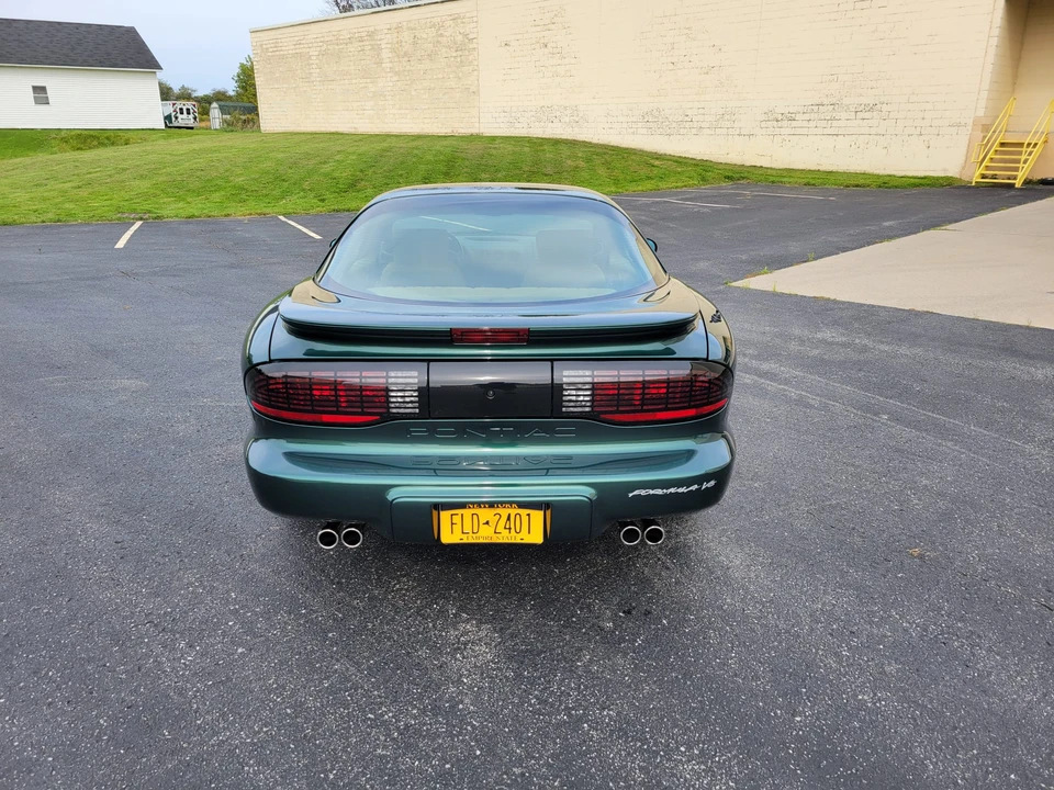 1993 Pontiac Firebird 4th Gen - Image 9 of 31