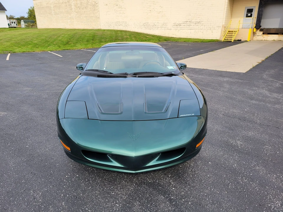 1993 Pontiac Firebird 4th Gen - Image 18 of 31