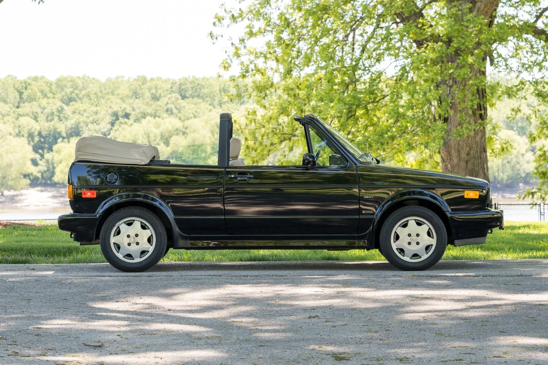 1993 Volkswagen Golf Cabriolet/Rabbit Convertible Mk1 - Image 11 of 31