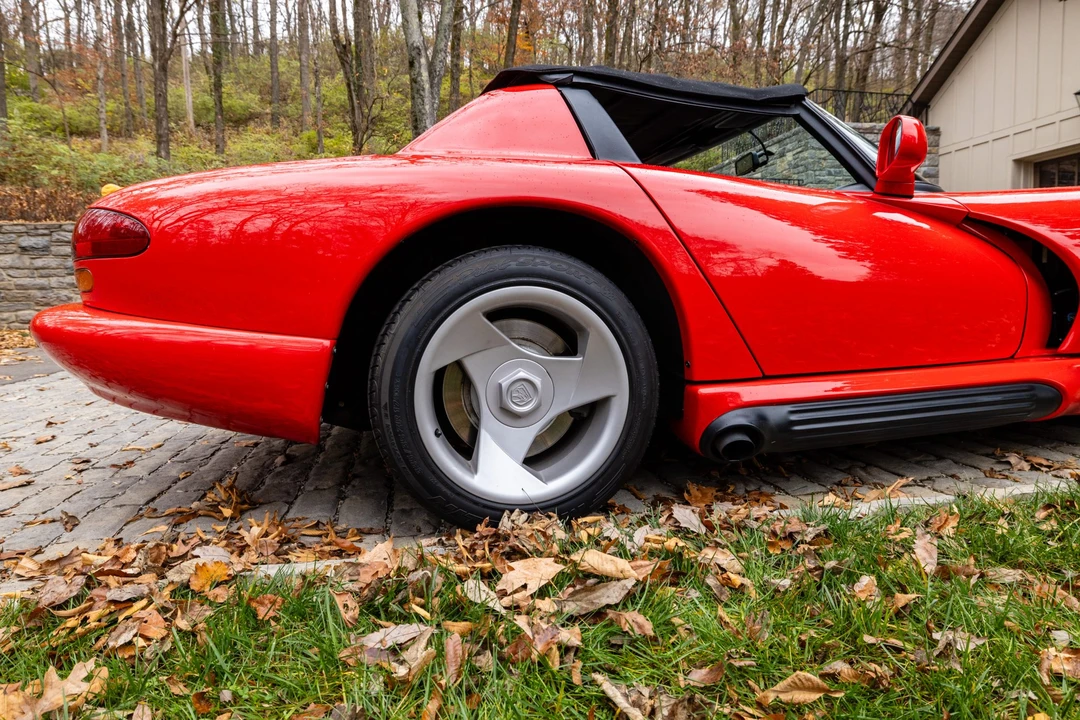 1994 Dodge Viper 1st Gen - Image 24 of 31