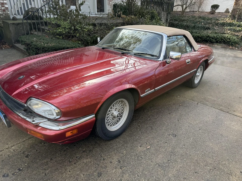 1994 Jaguar XJS Convertible - Image 2 of 31