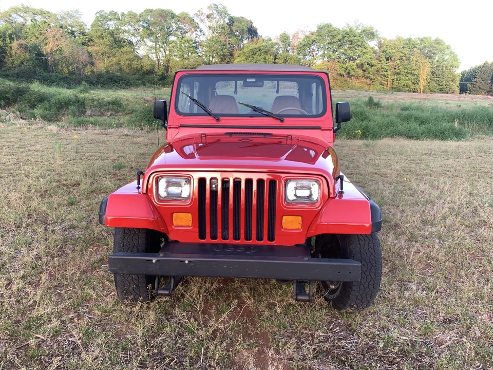 1994 Jeep YJ Wrangler - Image 11 of 31