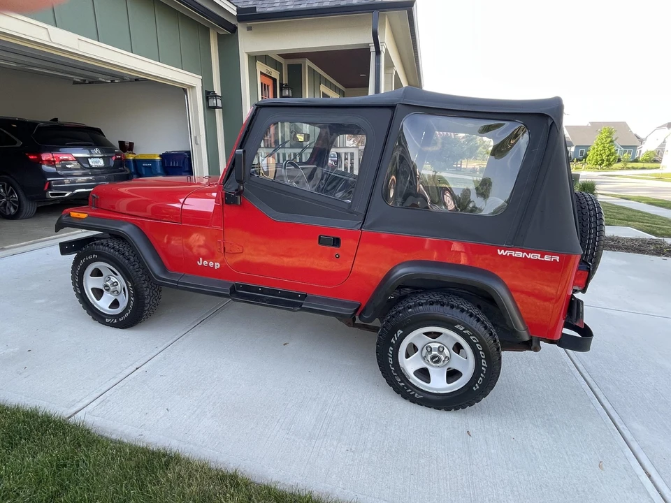 1994 Jeep YJ Wrangler - Image 8 of 31