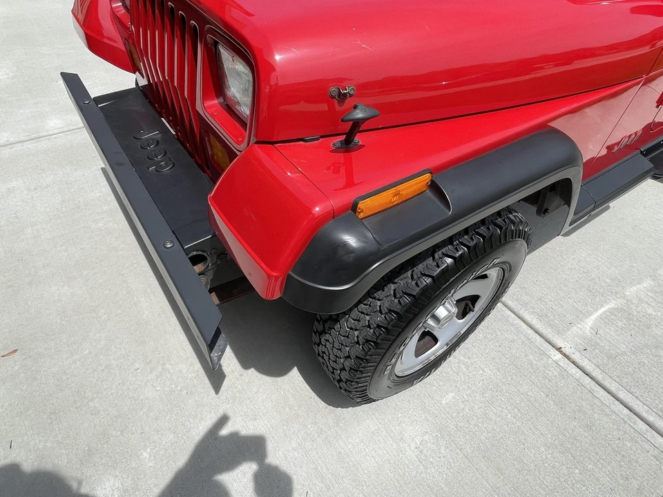 1994 Jeep YJ Wrangler - Image 22 of 31