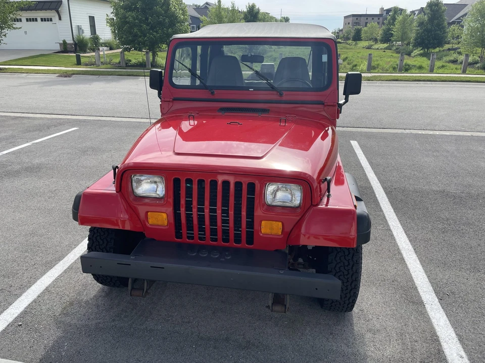1994 Jeep YJ Wrangler - Image 5 of 31
