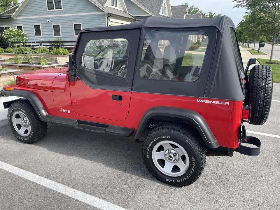 1994 Jeep YJ Wrangler - Image 9 of 31