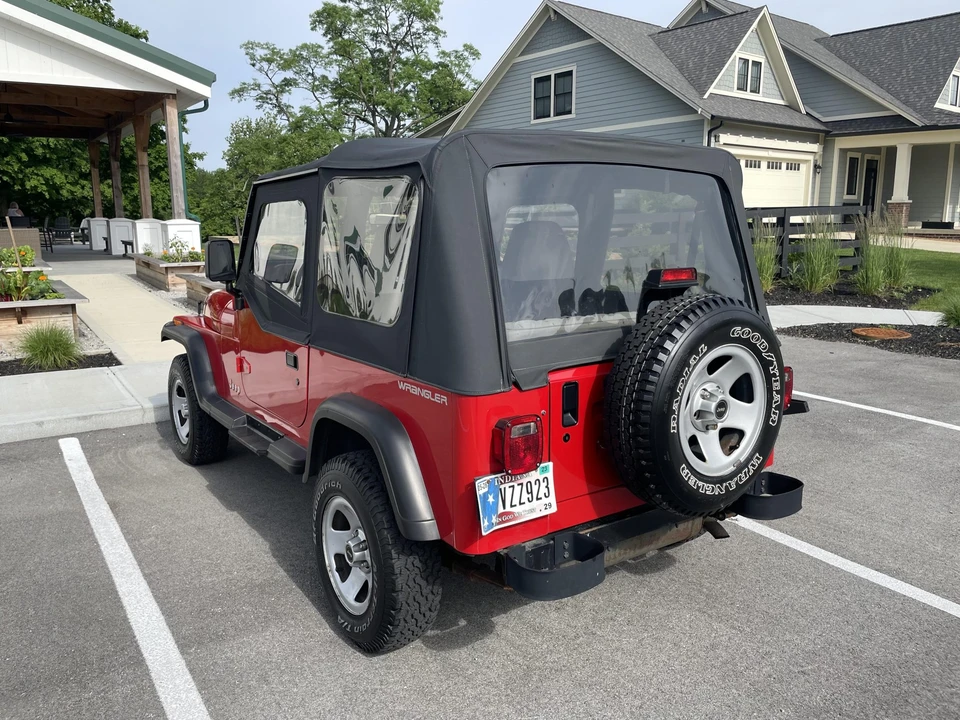 1994 Jeep YJ Wrangler - Image 10 of 31
