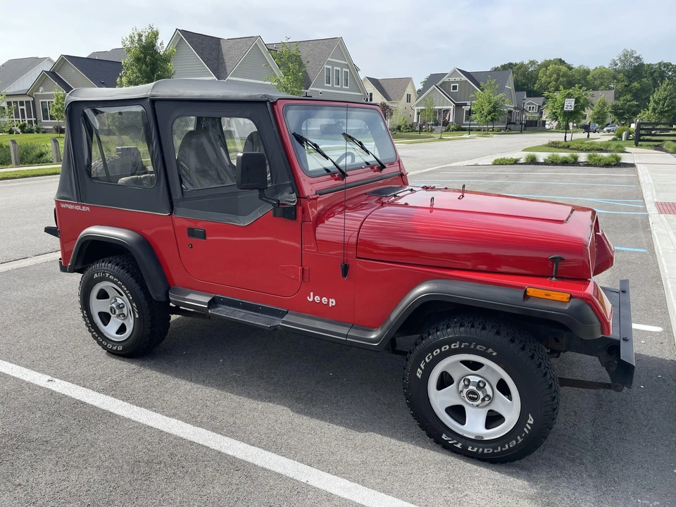 1994 Jeep YJ Wrangler - Image 15 of 31